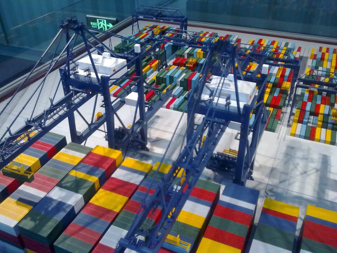 伊兰县港口集装箱堆场