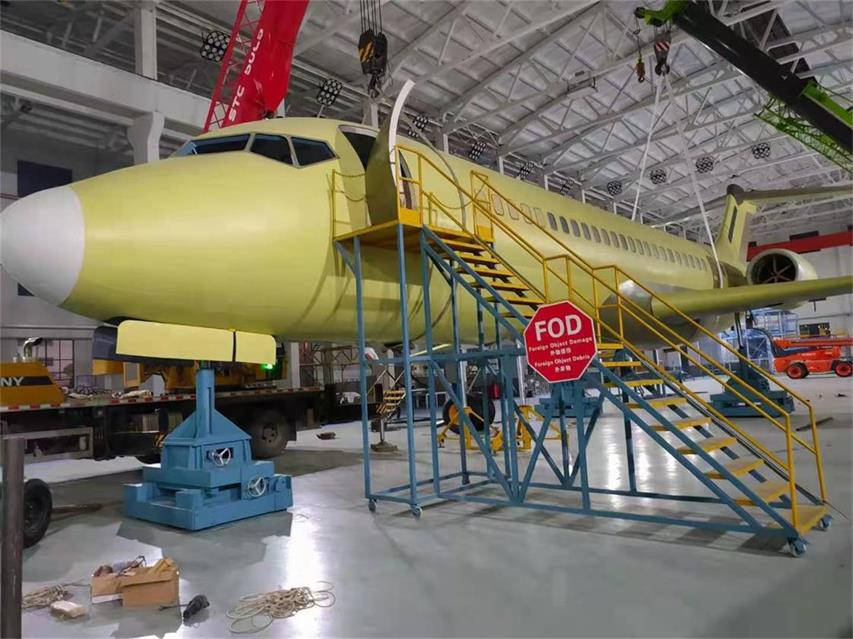 伊兰县飞机模拟仓